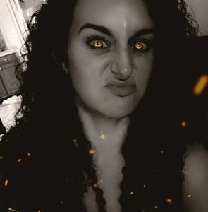 Meet your Posher, Cynthia